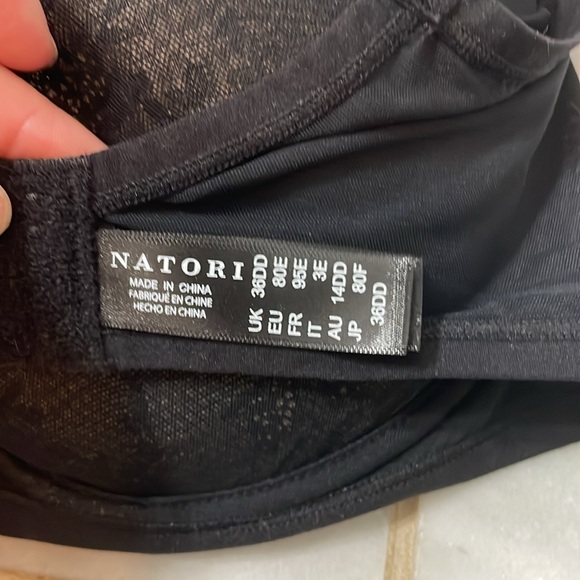 Natori Black Bra - Picture 5 of 5